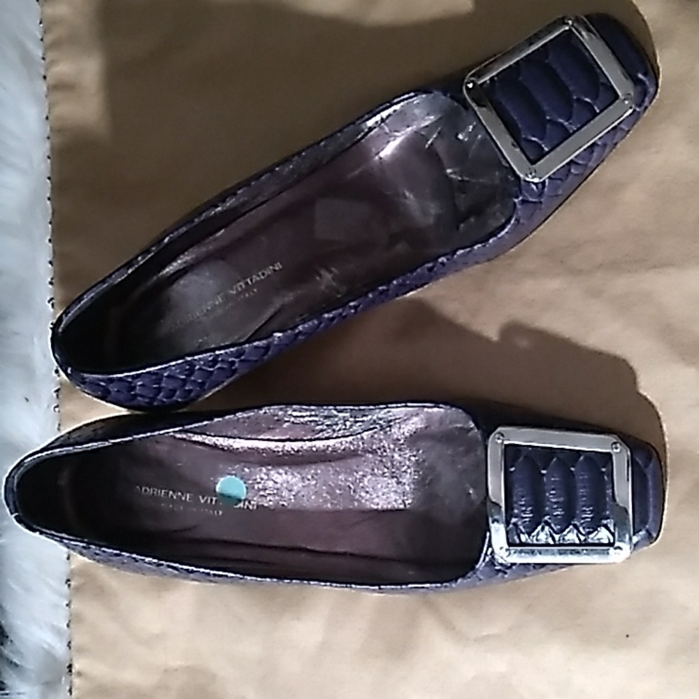 ADRIENNE VITTADINI PUMPS NAVY SILVER HARDWARE  LEATHER
